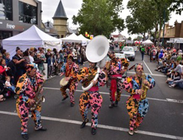 Melbourne Roving Band No Bull